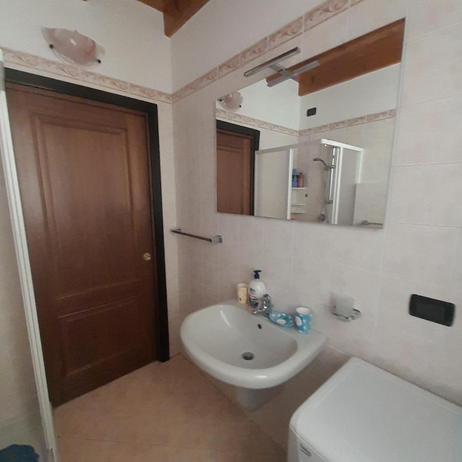 Garda Felice Leilighet Desenzano del Garda Eksteriør bilde