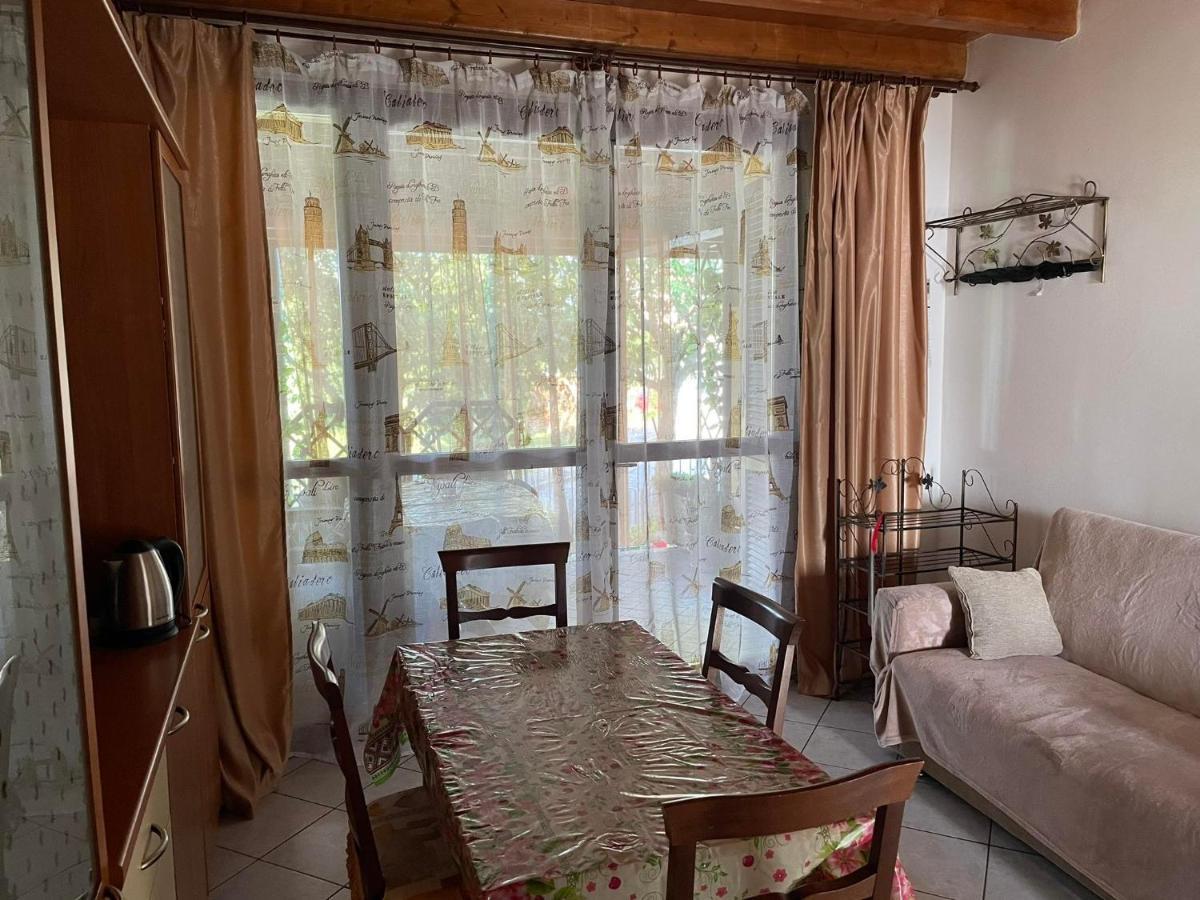 Garda Felice Leilighet Desenzano del Garda Eksteriør bilde